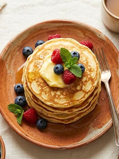 2-Ingredient Cream Cheese Pancakes