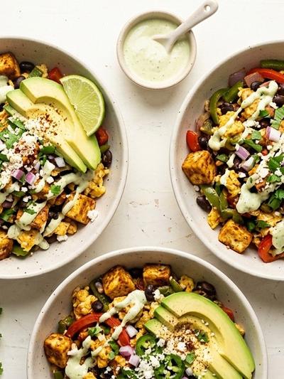 Meal-Prep Mexican Paneer Breakfast Scramble Bowls with Lime Crema